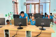 HOẠT ĐỘNG TRẺ LÀM QUEN VỚI MÁY VI TÍNH TẠI TRƯỜNG MẦM NON